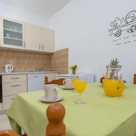 Apartment Marija Bibic *