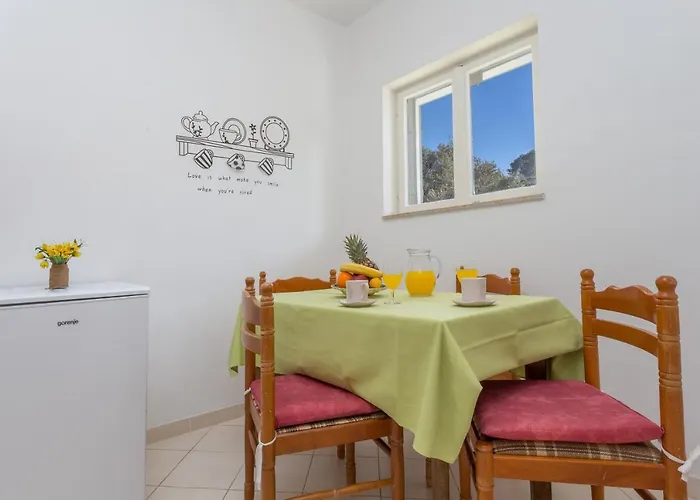 Marija Bibic Διαμέρισμα Χβαρ